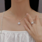 An Eternal Promise - Four-Leaf Clover Zircon Four-Piece Set - Image 3