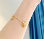 New 18K Daisy Bracelet for Women, Gold Bracelet, Colorfast, Luxury, Niche Design Jewelry - Image 9