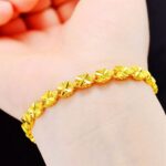 Women's Gold-Tone Lucky Four-Leaf Clover Bracelet – Featuring a 3D Openwork Clover Design and Adjustable Heart-Shaped Tag; Exquisite, Elegant Jewelry Perfect for Gifting. - Image 4